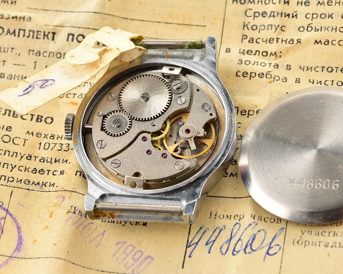 TIME CAPSULE: Soviet mechanical Pobeda watch - New Old Stock (NOS)!