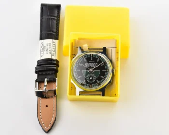 TIME CAPSULE: Soviet mechanical Pobeda watch in box – New Old Stock (NOS)!