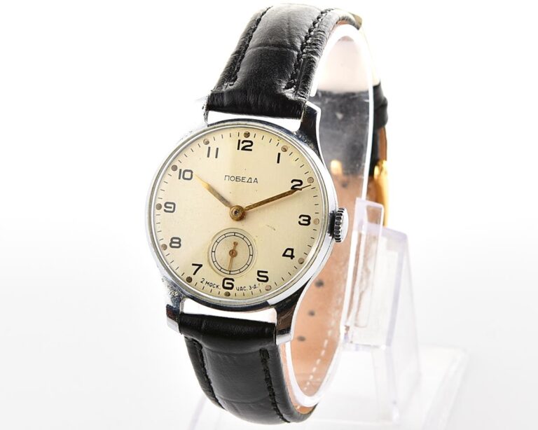 Vintage soviet mechanical POBEDA watch, 2MChZ from 1st quarter 1956!