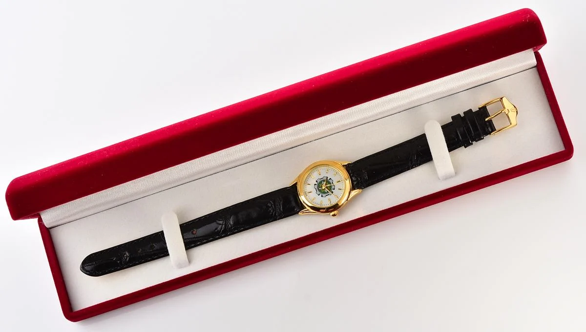 TIME CAPSULE: 🇺🇦Ukrainian made Poljot (Kleynod) watch for ladies - New Old Stock (NOS)!