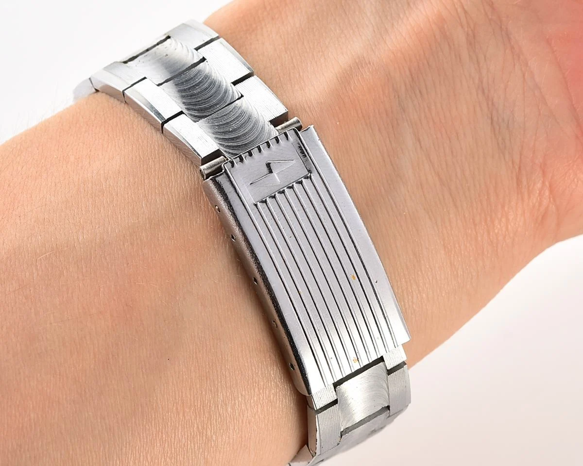 Soviet Poljot mechanical wristwatch with automatic self-winding movement