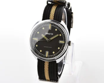 Soviet Raketa military style mechanical watch with nylon NATO strap!
