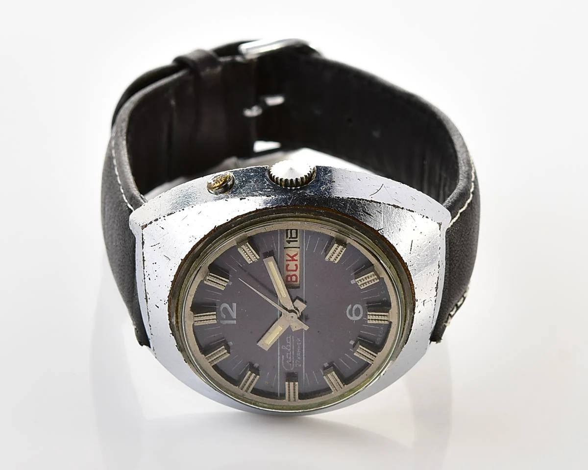 Large Soviet mechanical Slava vintage wristwatch