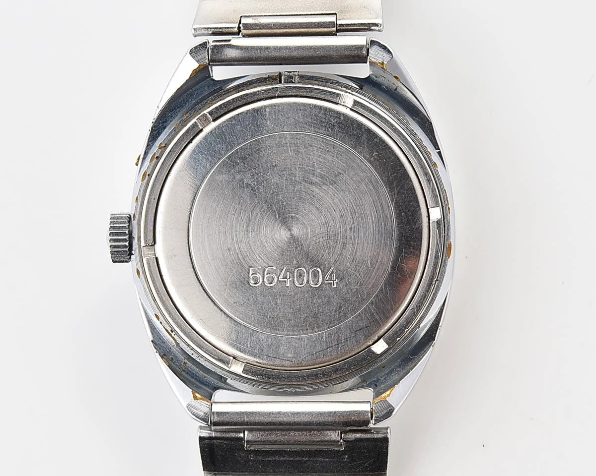 Excellent vintage Soviet Slava mechanical wristwatch with rare dial