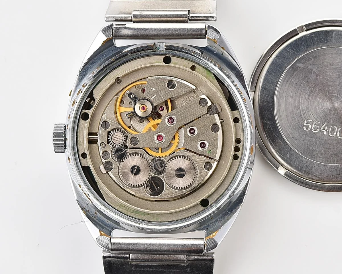 Excellent vintage Soviet Slava mechanical wristwatch with rare dial