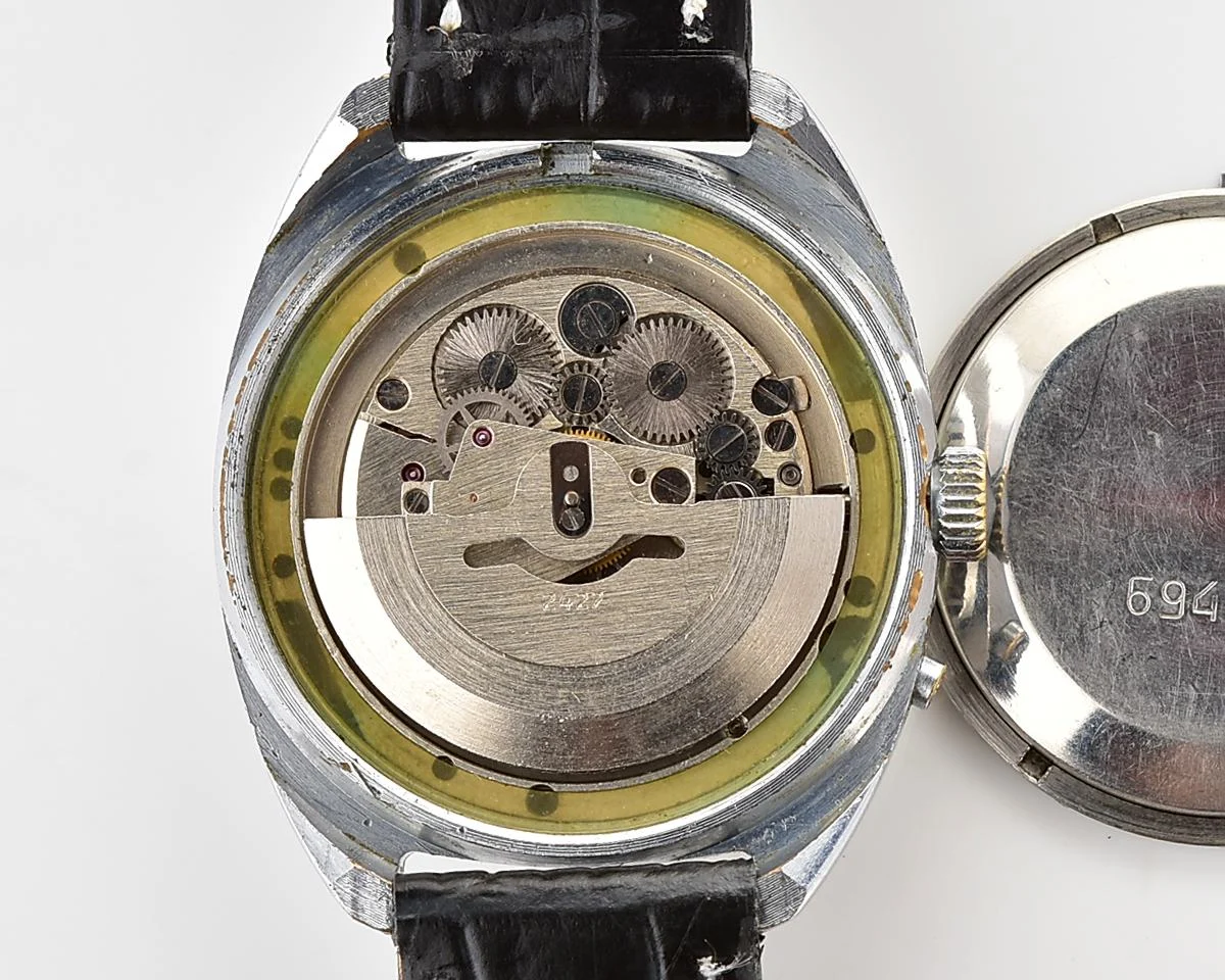 Excellent Slava Soviet mechanical vintage watch with automatic self-winding movement
