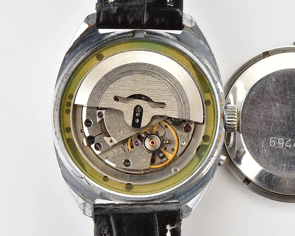 Excellent Slava Soviet mechanical vintage watch with automatic self-winding movement