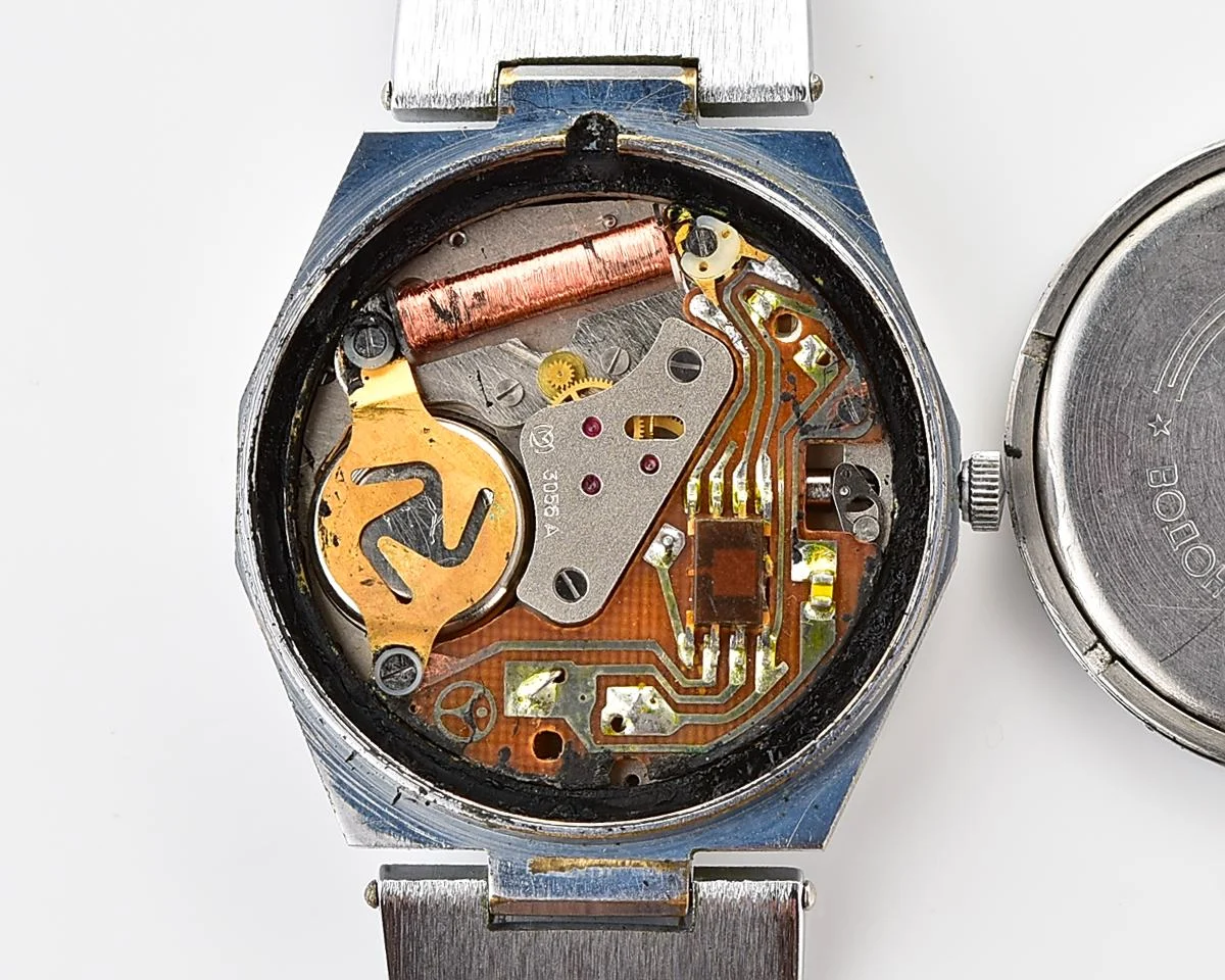 Soviet quartz Slava wristwatch with beautiful textured dial