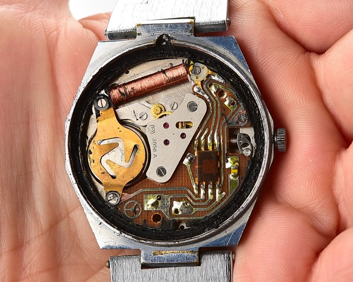 Soviet quartz Slava wristwatch with beautiful textured dial