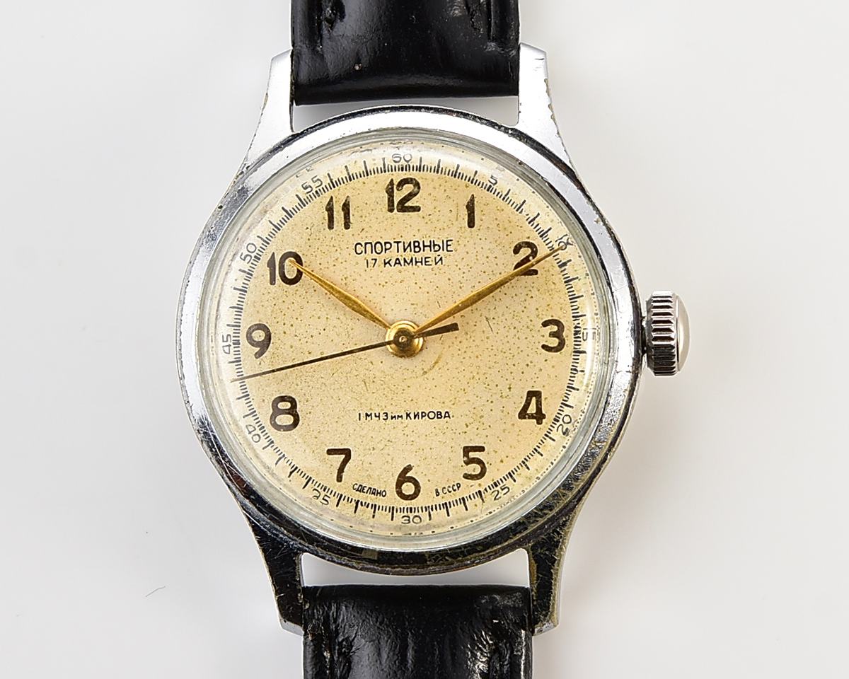 Vintage soviet SPORTIVNIE mechanical watch from the 1950s