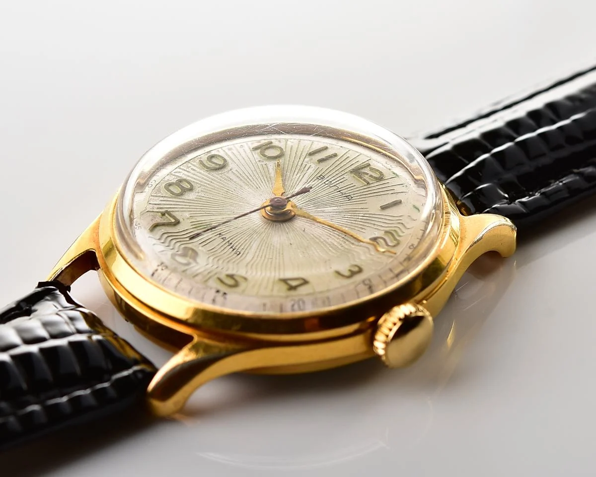 Soviet gold-plated Volna 22 jewels vintage mechanical watch