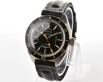 Soviet Vostok Amphibia mechanical wristwatch with original black bezel