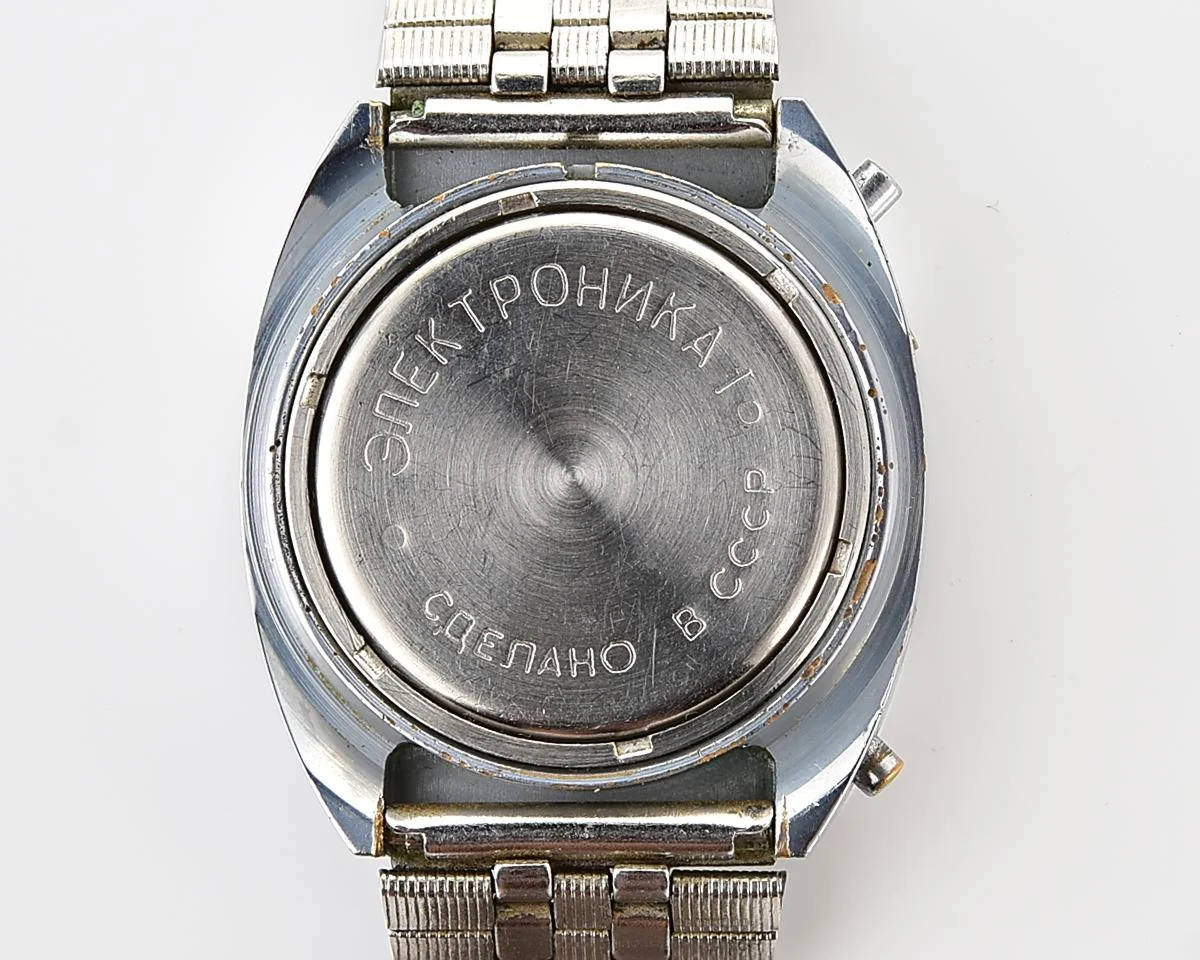 First Red LED Digital Vintage USSR Wrist Watch Electronika E-1 Pulsar with box and passport!
