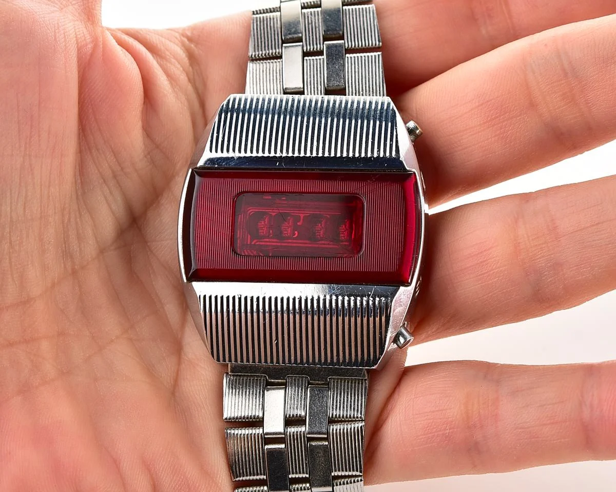 First Red LED Digital Vintage USSR Wrist Watch Electronika E-1 Pulsar with box and passport!