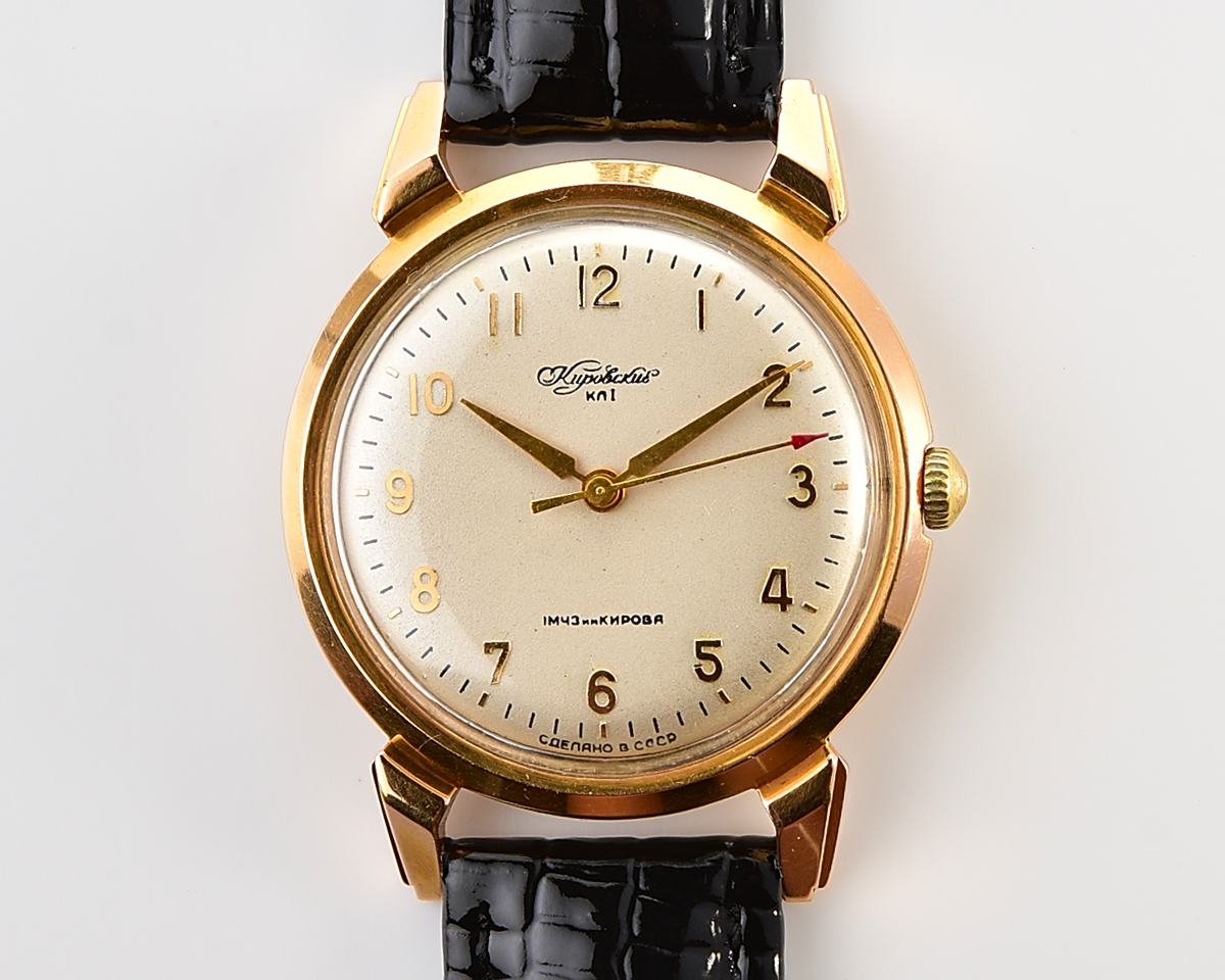 RARE! Beautiful vintage soviet gold-plated Kirovskie wristwatch from 1950s