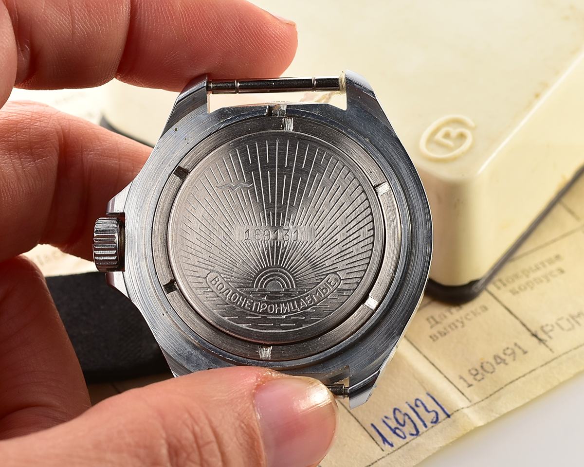 TIME CAPSULE: Vostok Komandirskie TANK mechanical watch – New Old Stock(NOS)!