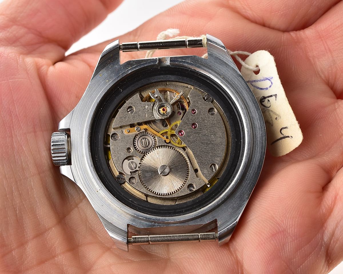 TIME CAPSULE: Vostok Komandirskie TANK mechanical watch – New Old Stock(NOS)!