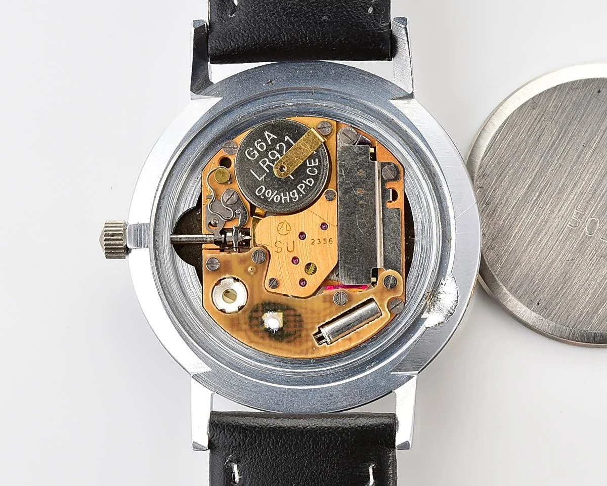 Soviet Luch logo dial watch with quartz movement