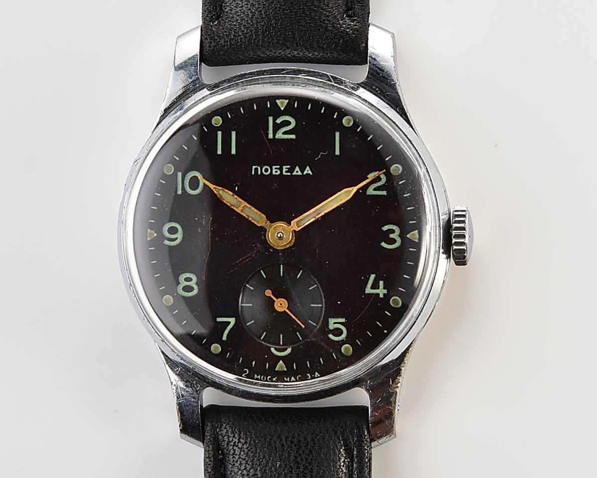 Vintage soviet mechanical POBEDA watch, 2MChZ from 3rd quarter 1956!