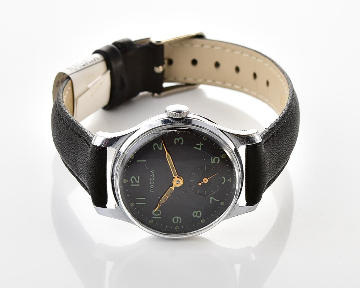 Vintage soviet mechanical POBEDA watch, 2MChZ from 3rd quarter 1956!