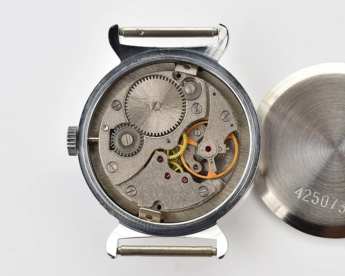 TIME CAPSULE: Soviet mechanical Pobeda watch in box – New Old Stock (NOS)!