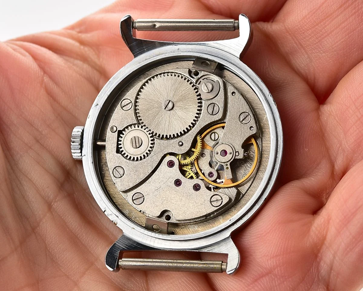 TIME CAPSULE: Soviet mechanical Pobeda watch in box – New Old Stock (NOS)!