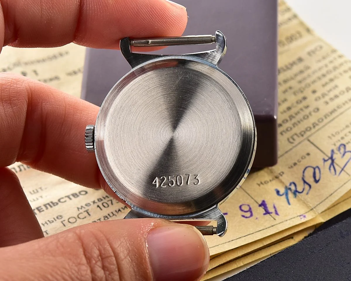 TIME CAPSULE: Soviet mechanical Pobeda watch in box – New Old Stock (NOS)!
