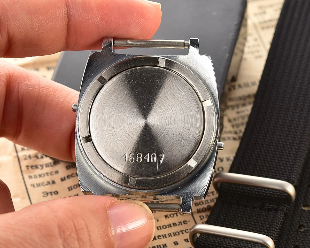 TIME CAPSULE: Digital vintage USSR wrist watch Pobeda in box – New Old Stock (NOS)!