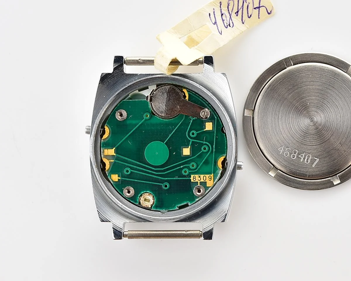 TIME CAPSULE: Digital vintage USSR wrist watch Pobeda in box – New Old Stock (NOS)!