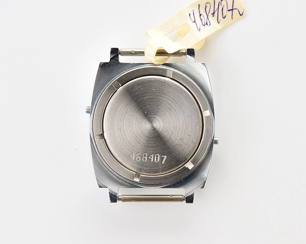 TIME CAPSULE: Digital vintage USSR wrist watch Pobeda in box – New Old Stock (NOS)!