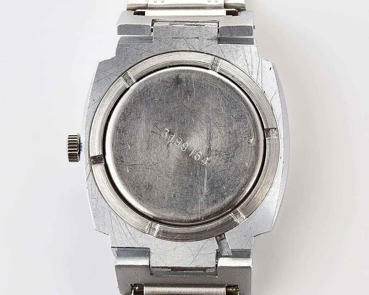 Soviet Poljot mechanical wristwatch with "space-age" retro-minimalistic duo-tone dial from 1970s