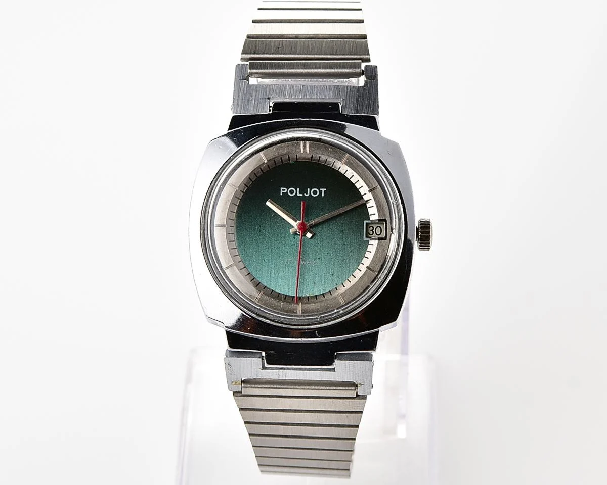 Soviet Poljot mechanical wristwatch with "space-age" retro-minimalistic duo-tone dial from 1970s