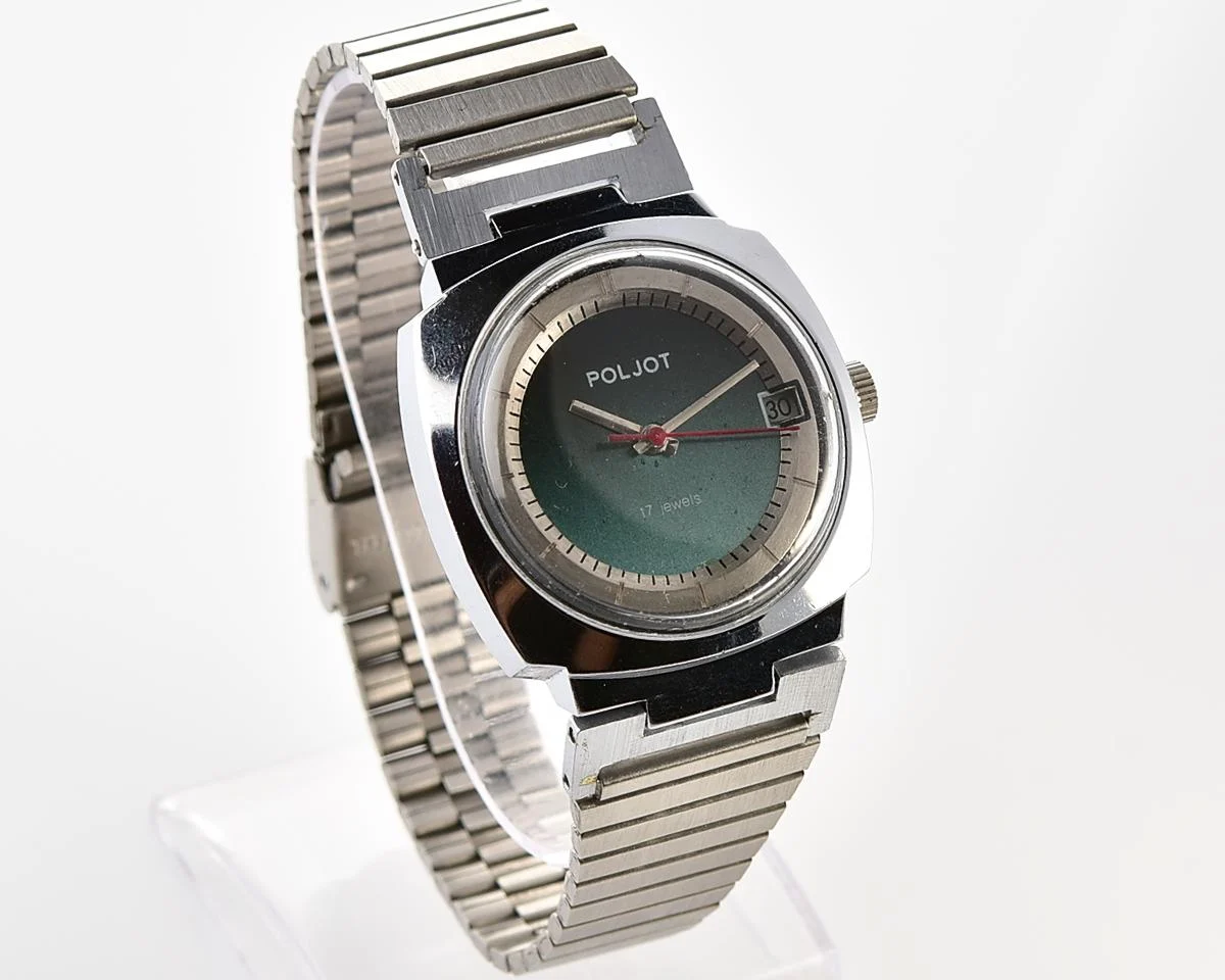 Soviet Poljot mechanical wristwatch with "space-age" retro-minimalistic duo-tone dial from 1970s