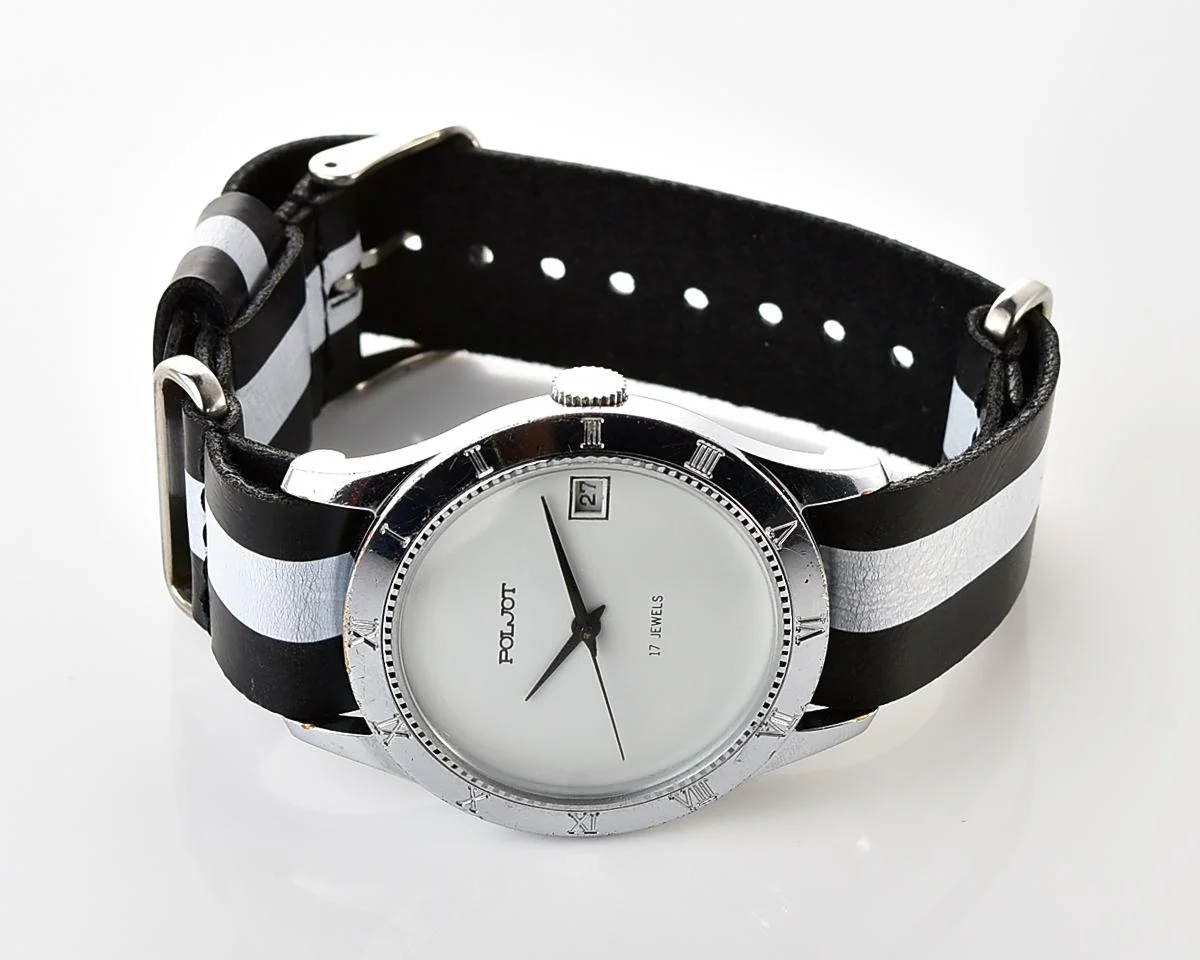 Vintage Soviet Poljot 17 jewels mechanical watch with white dial, date & Roman numeral bezel - Image 6