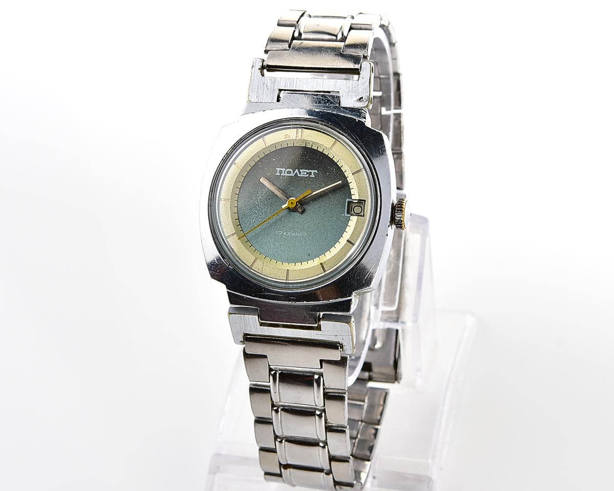 Soviet POLJOT mechanical wrist watch with "space-age" retro-minimalistic duo-tone dial from 1970s