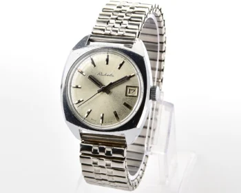 Vintage Soviet Raketa mechanical watch