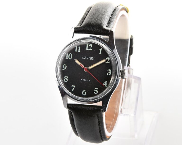 Excellent soviet Wostok (Vostok) vintage mechanical wristwatch