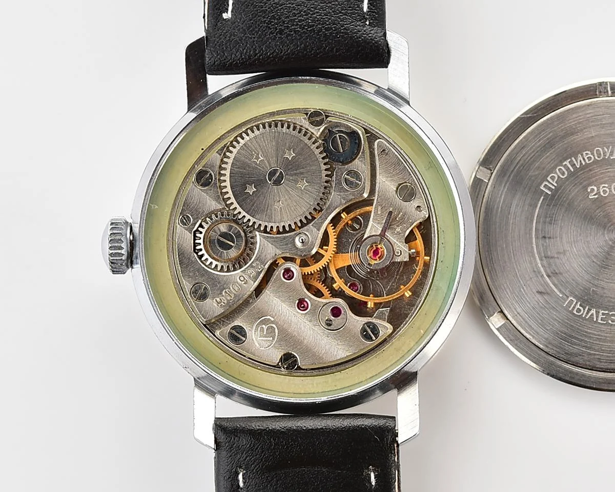 Excellent vintage Soviet Wostok (Vostok) mechanical watch