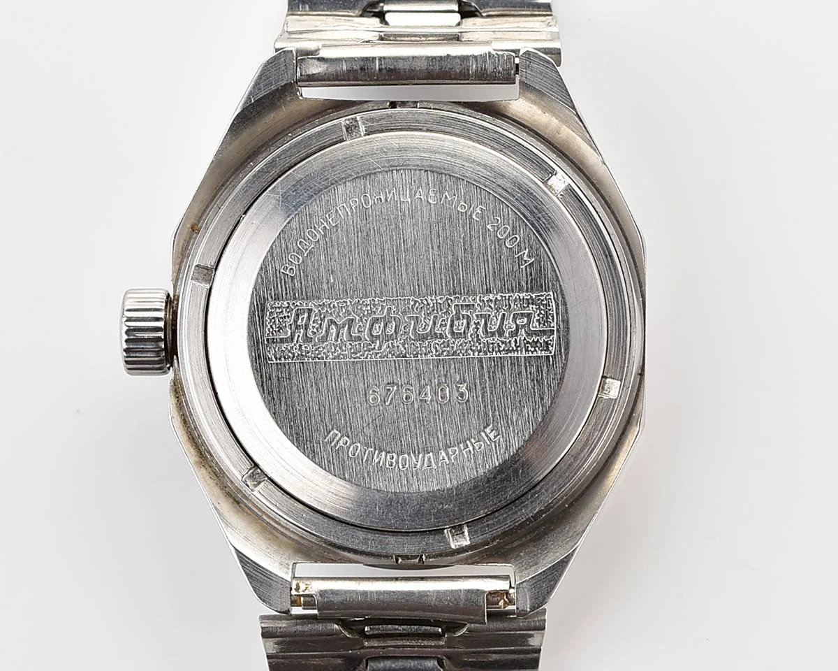 Vostok Amphibia mechanical watch – Radio Room!