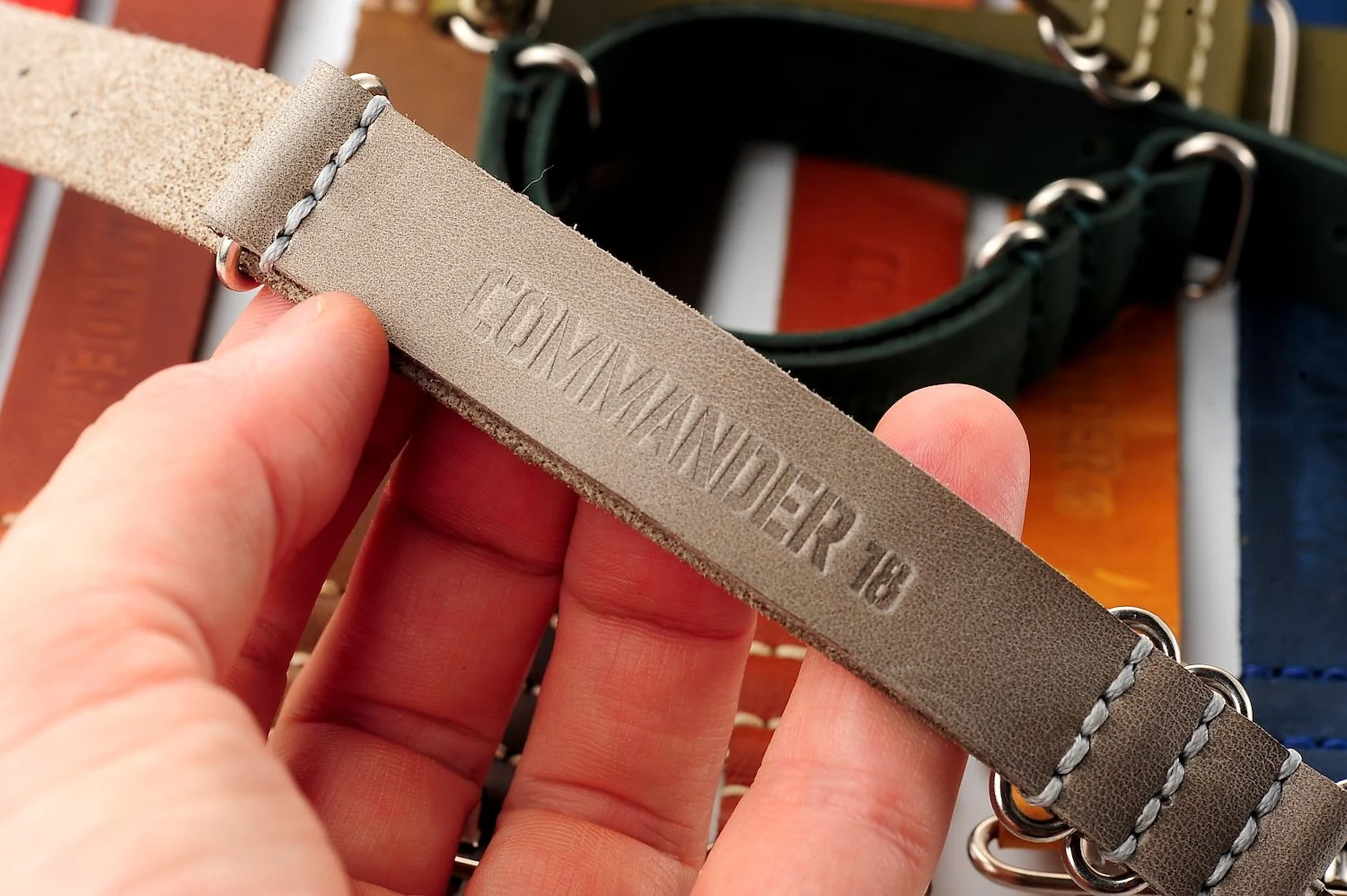 NATO Commander® version 2: genuine leather straps in 13 shades - hand stitched!