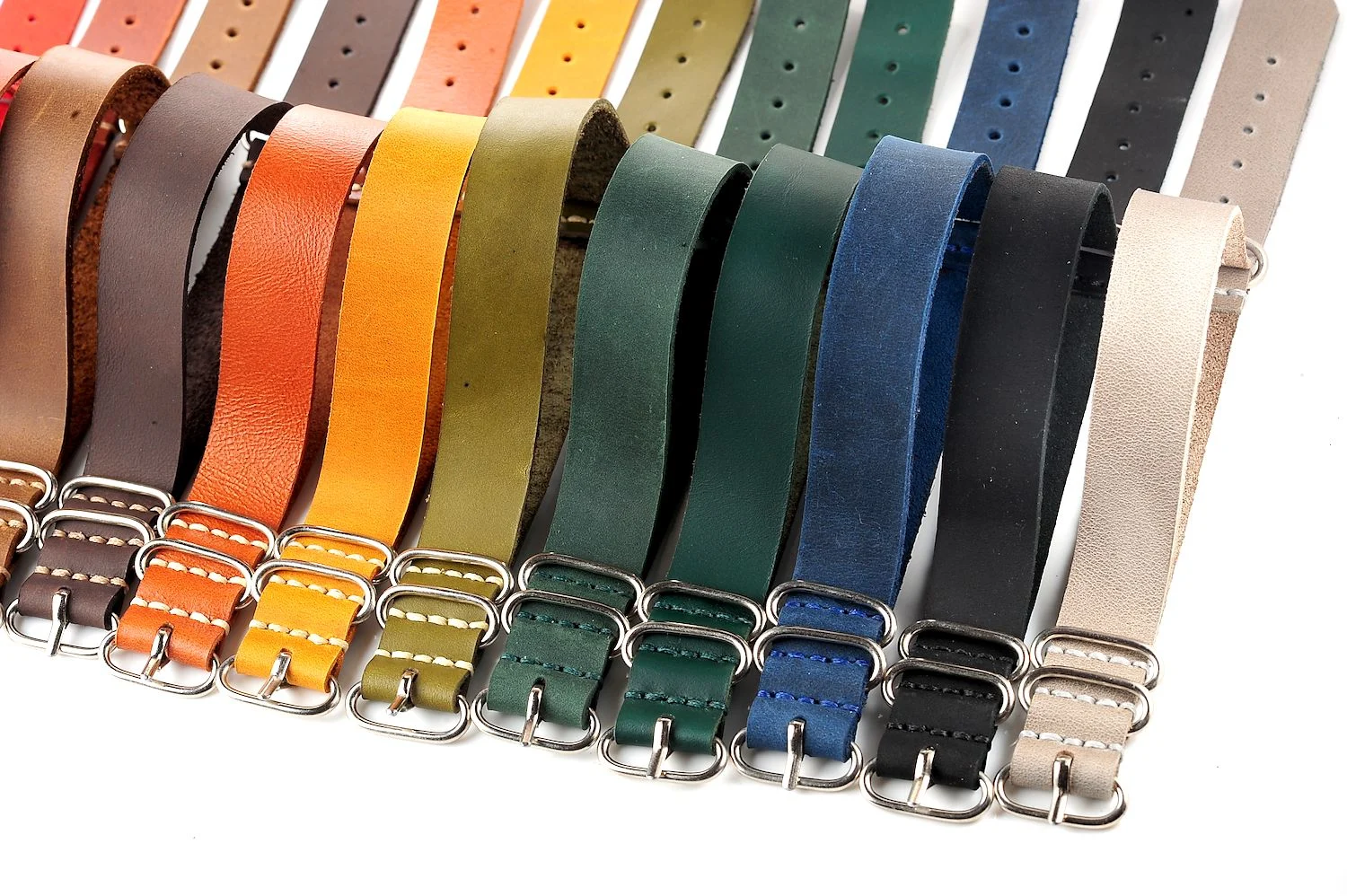 NATO Commander® version 2: genuine leather straps in 13 shades - hand stitched!