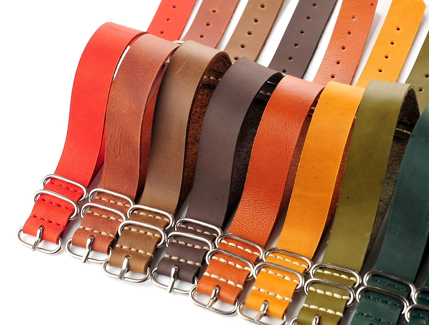 NATO Commander® version 2: genuine leather straps in 13 shades - hand stitched!