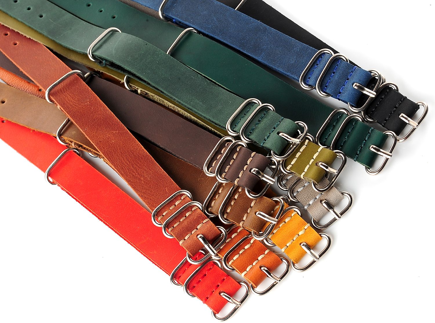 NATO COMMANDER® version 2: genuine leather straps in 13 shades - hand stitched!