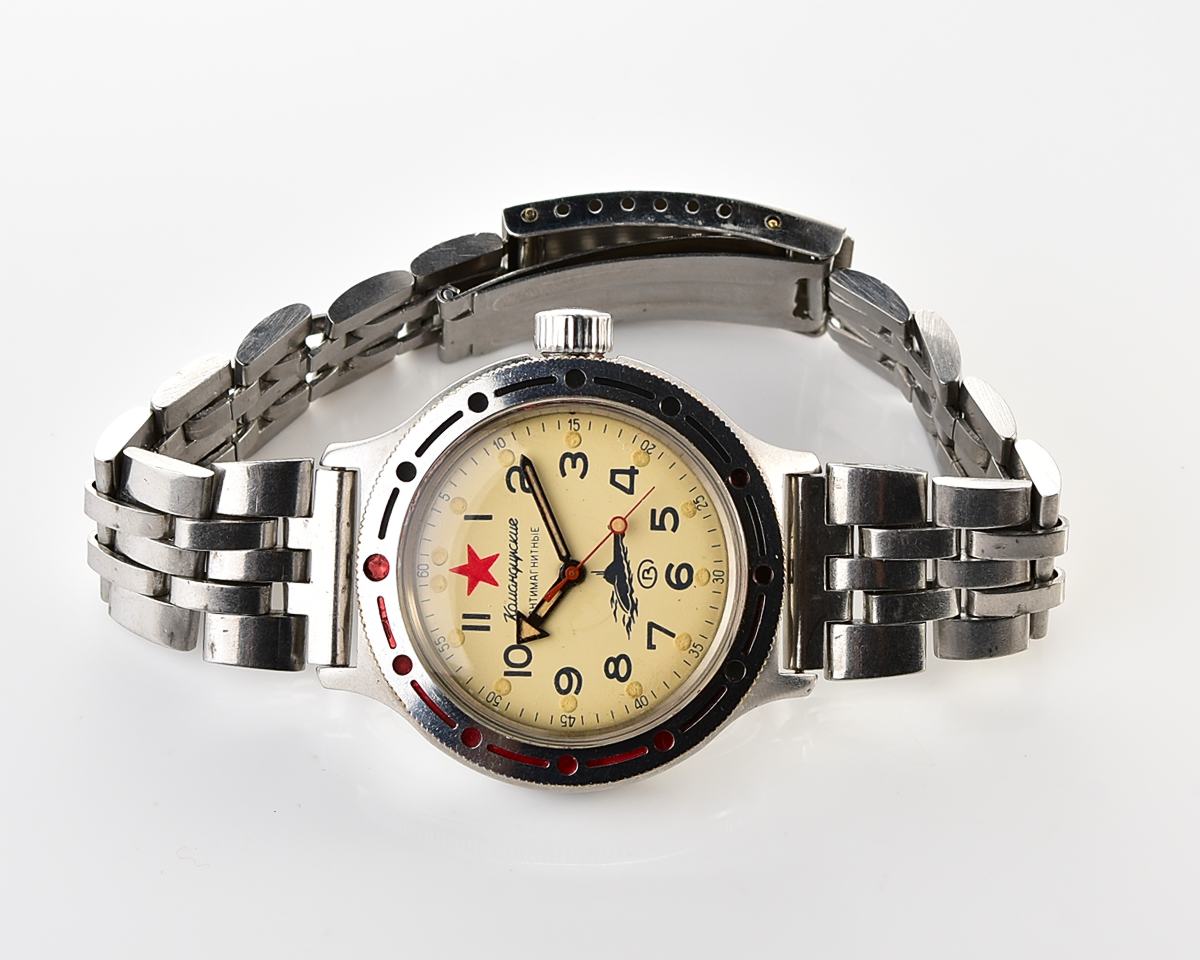 Soviet Vostok Amphibia mechanical watch – Komandirskie Submarine!
