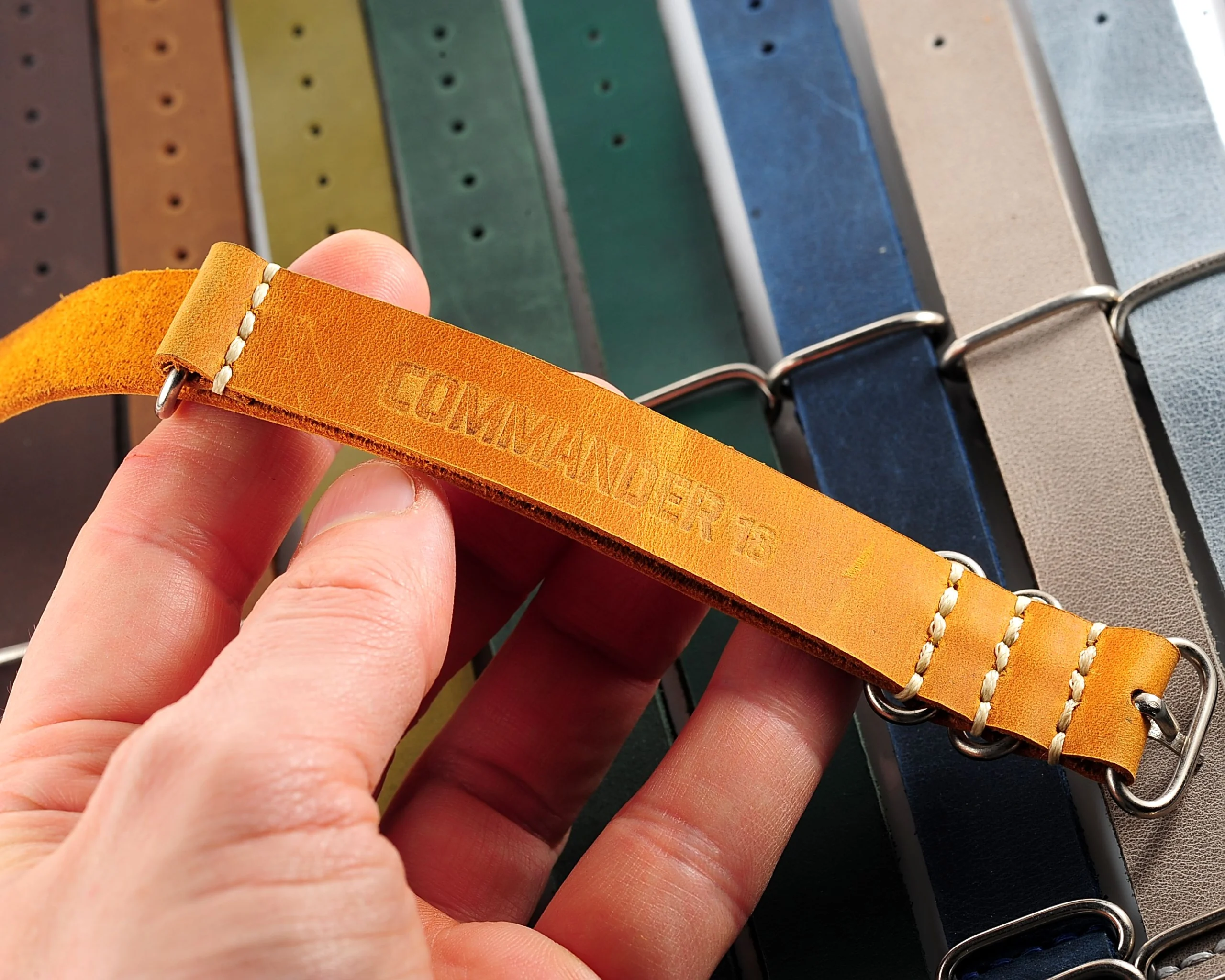NATO Commander® version 2: genuine leather straps in 13 shades - hand stitched!