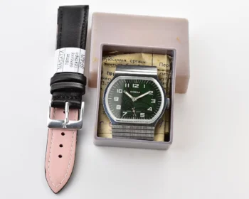 TIME CAPSULE: Soviet mechanical Pobeda watch in box – New Old Stock (NOS)!