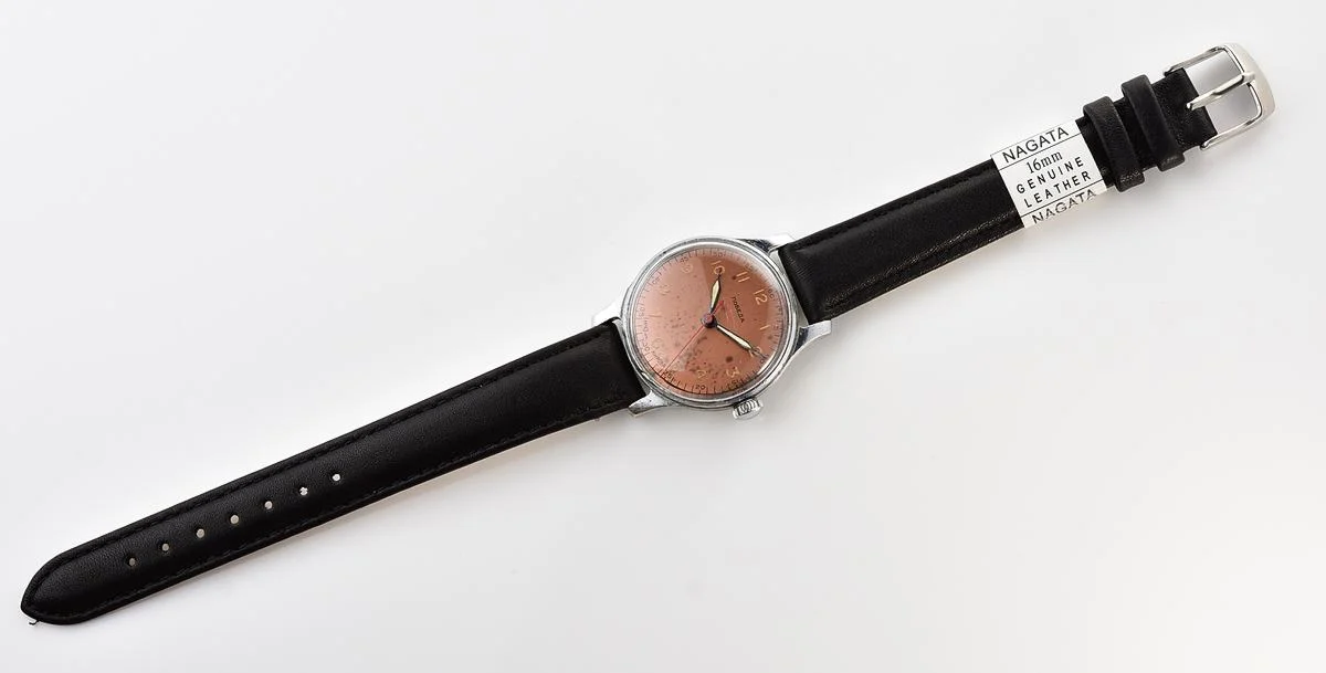 Rare! Pobeda with central seconds hand, bronze dial & uncommon hermetic case, from 3rd quarter of 1956!