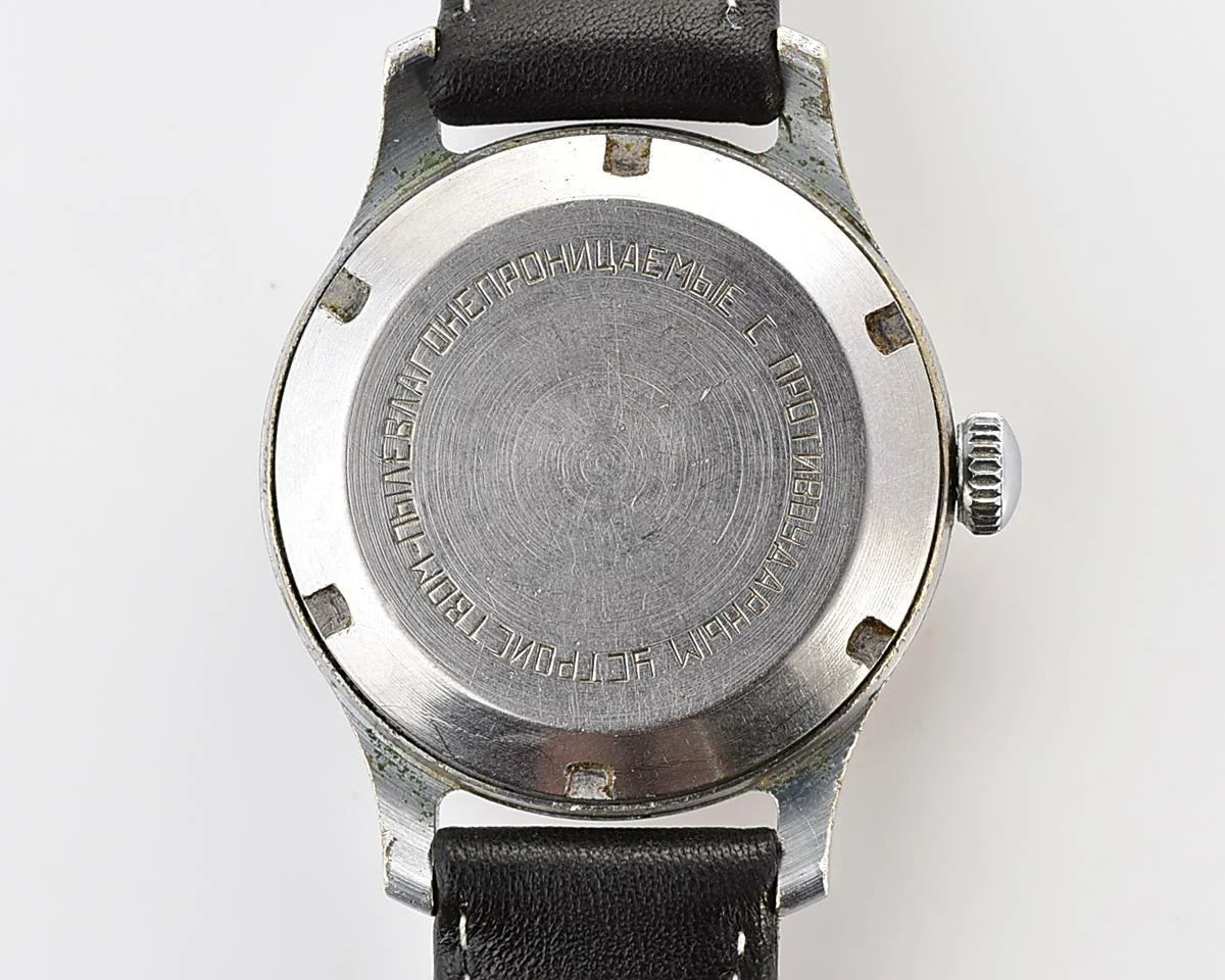 Rare! Pobeda with central seconds hand, bronze dial & uncommon hermetic case, from 3rd quarter of 1956!