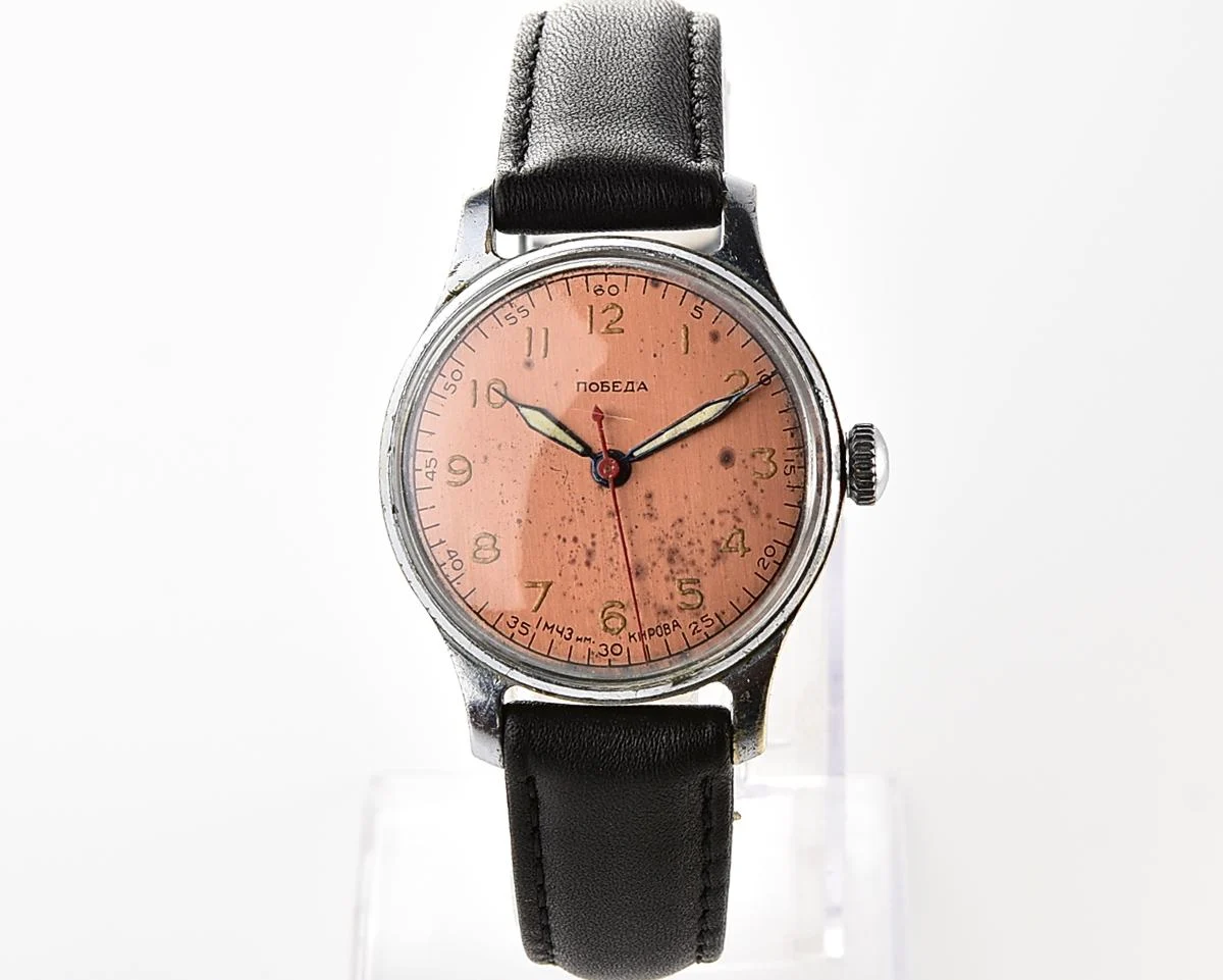 Rare! Pobeda with central seconds hand, bronze dial & uncommon hermetic case, from 3rd quarter of 1956!