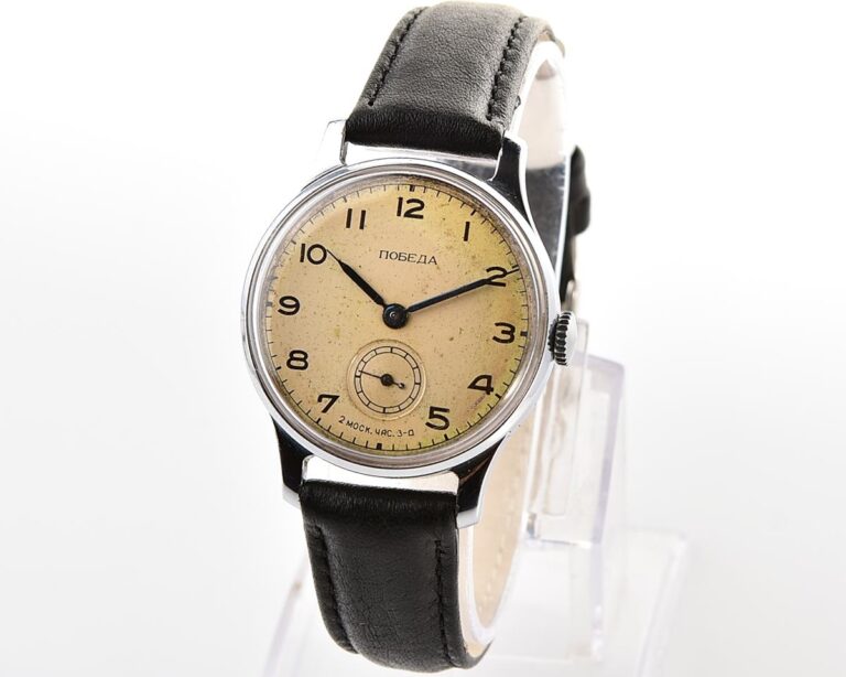 Vintage soviet mechanical POBEDA watch, 2MChZ from the 2nd quarter of 1954